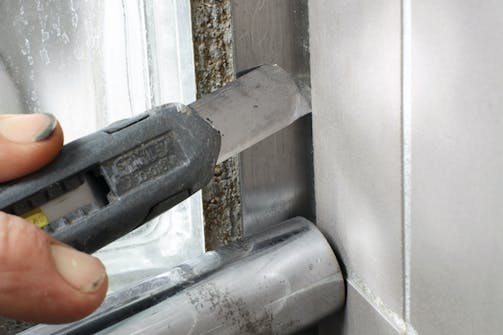 Fjerne silikonfuge Fjerne silikonfuge